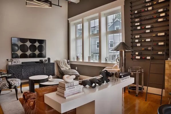 Salem, MA 01970,11 S Mason St #2