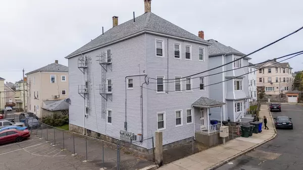83 Jencks St, Fall River, MA 02723