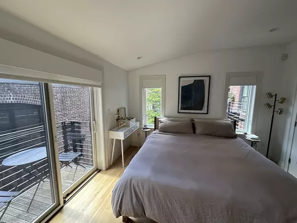 Boston, MA 02116,13 Melrose Street #2