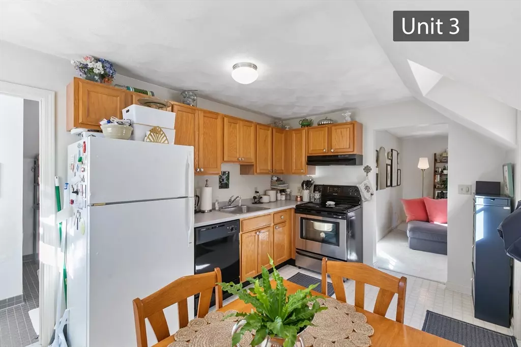 Woburn, MA 01801,846 Main Street #3