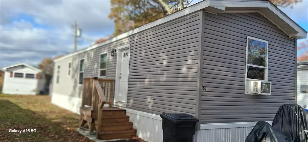 Taunton, MA 02780,8 Mayflower Ave #1