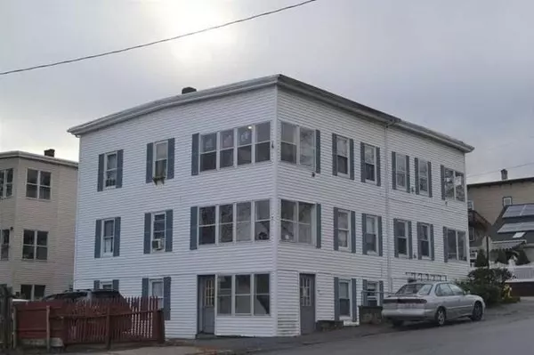 Fitchburg, MA 01420,31 Edwards St #2R