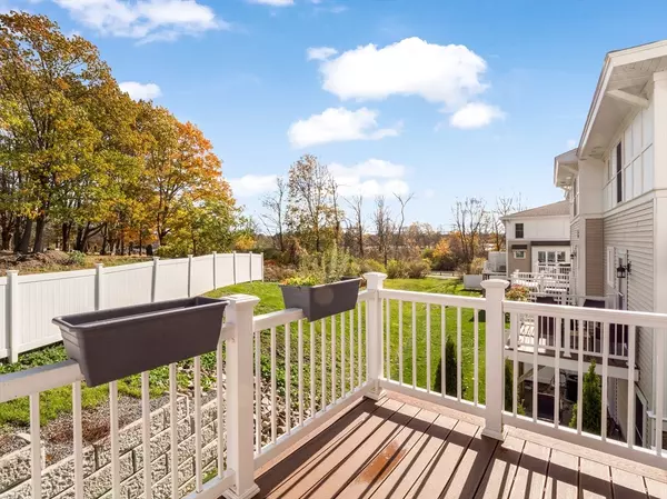 Newburyport, MA 01950,12 Hines #12