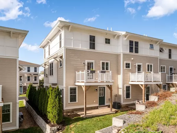 Newburyport, MA 01950,12 Hines #12