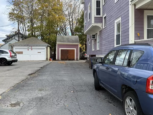 Leominster, MA 01453,3 Gardner Pl