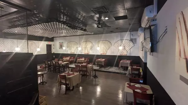 Providence, RI 02908,605-609 Douglas Ave