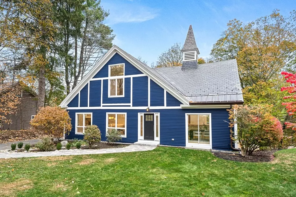 Wellesley, MA 02481,7 Cliff Rd