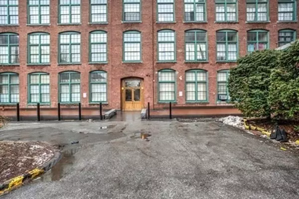 200 Market St #B37, Lowell, MA 01852