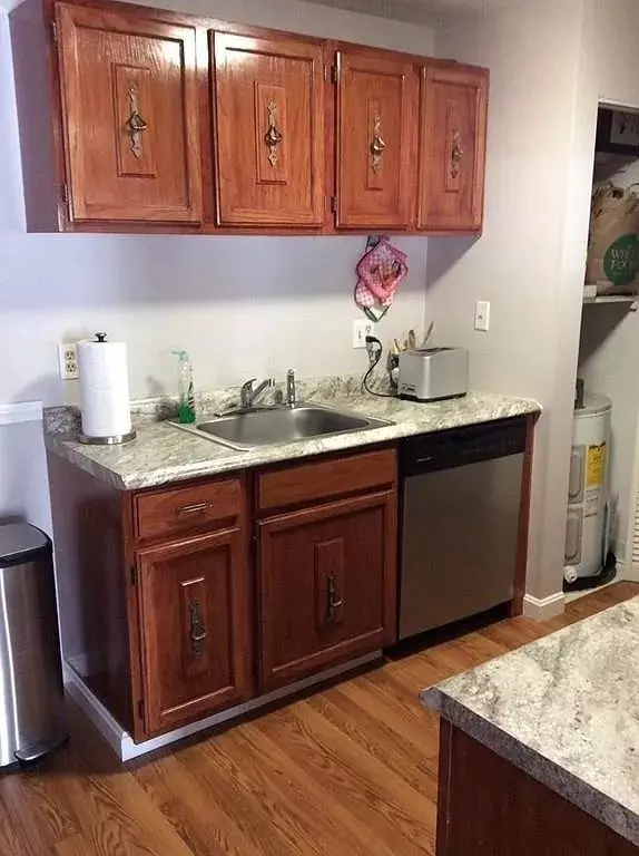 Natick, MA 01760,5 Thoreau Court #21