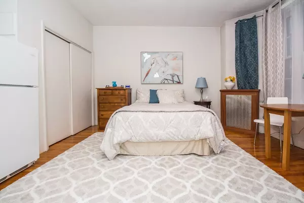 Brookline, MA 02446,1253 Beacon St #B4