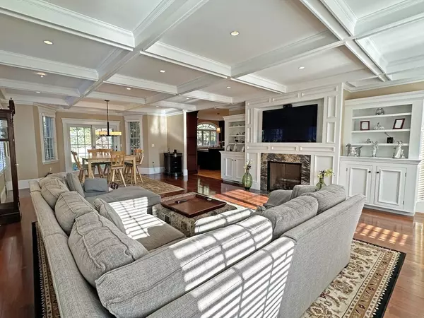 Newton, MA 02466,66 Forest Ave