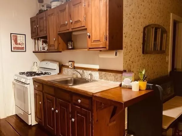 Newburyport, MA 01950,1 Tyng #B