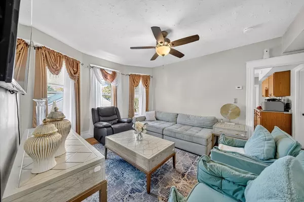 Brockton, MA 02302,230 Court St