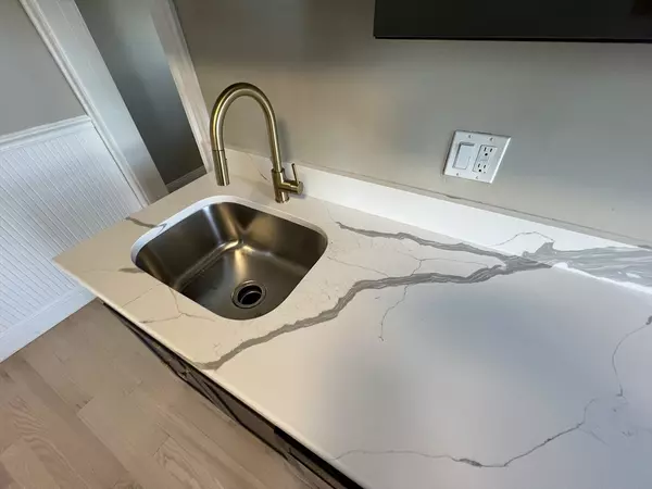 Boston, MA 02128,1 Orient Ave #3C