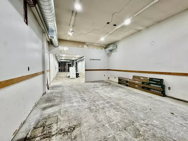 Marblehead, MA 01945,35 Smith St