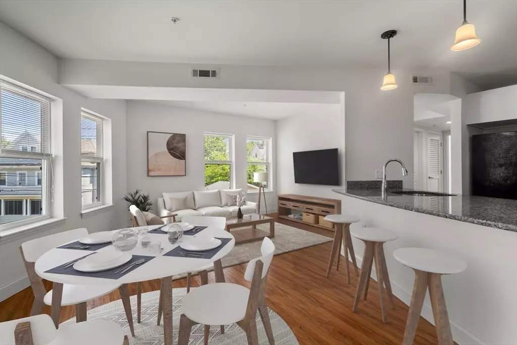 Boston, MA 02135,8 Dustin #102