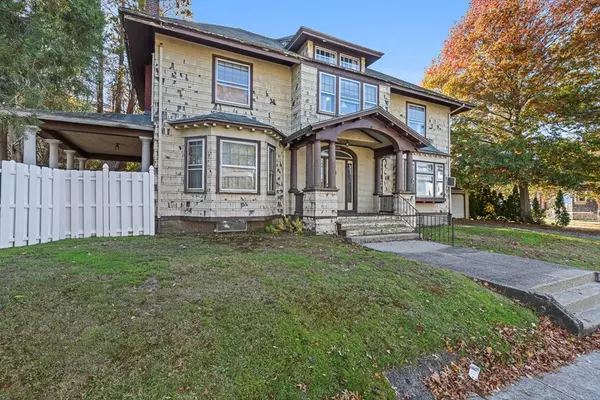 Fall River, MA 02720,303 Florence St