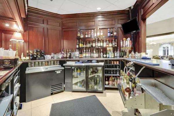 Southwick, MA 01077,625 College Hwy