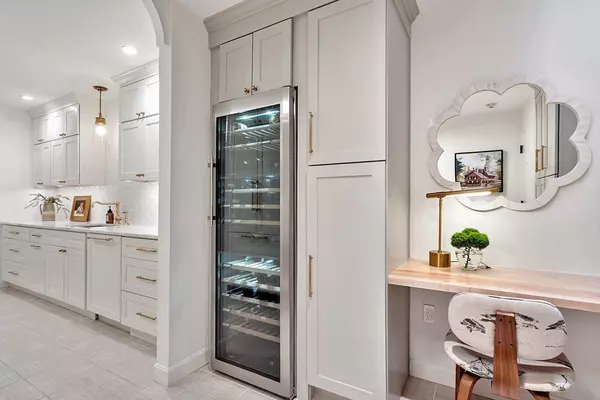 Concord, MA 01742,100 Keyes #216