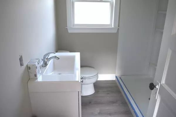 Mansfield, MA 02048,284 Central #2