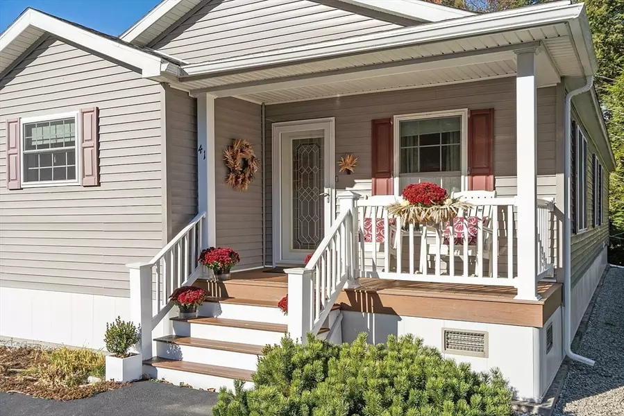 41 Peggi Ln, Winchendon, MA 01475