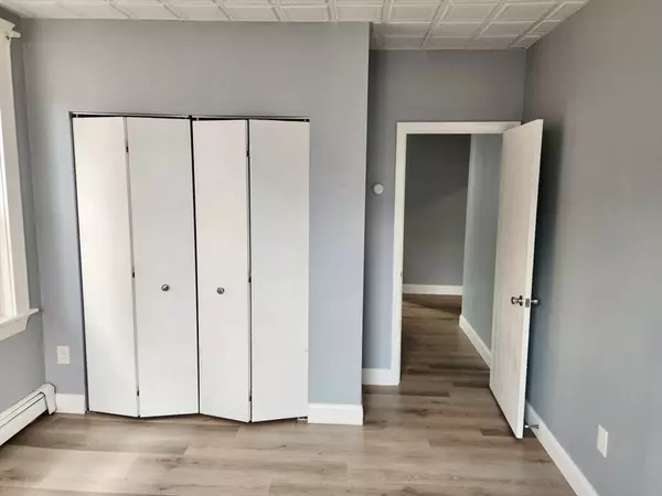 Attleboro, MA 02703,15 N Main St #30