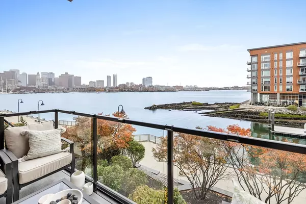 45 Lewis St #214, Boston, MA 02128