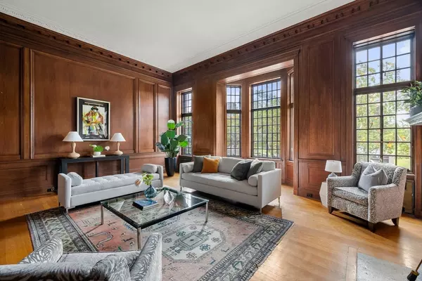 Boston, MA 02108,51 Beacon St #3