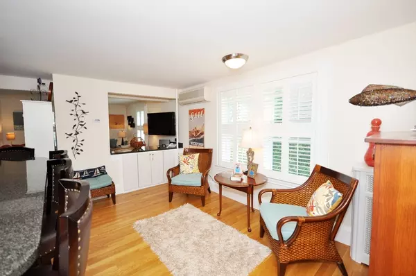 Concord, MA 01742,150 Hubbard Street #B