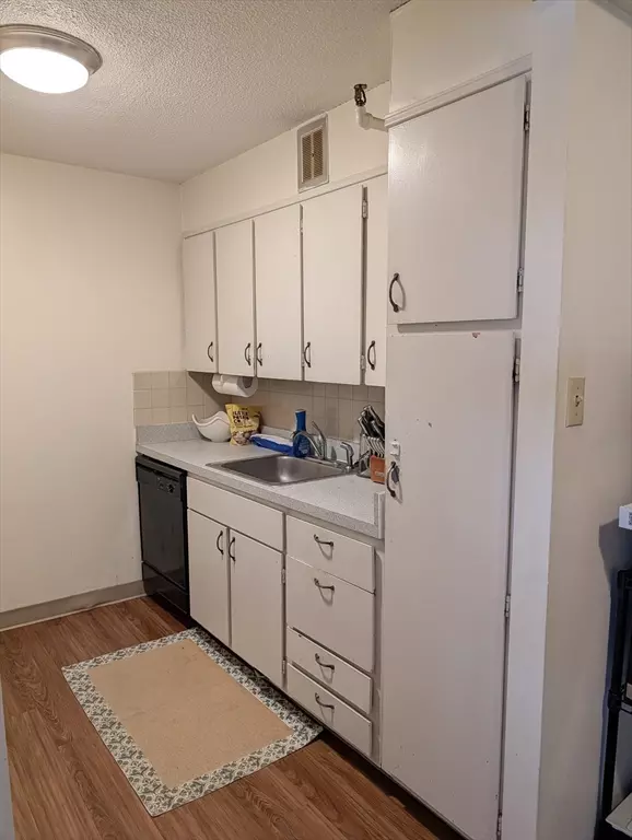 Boston, MA 02108,130 Bowdoin #710