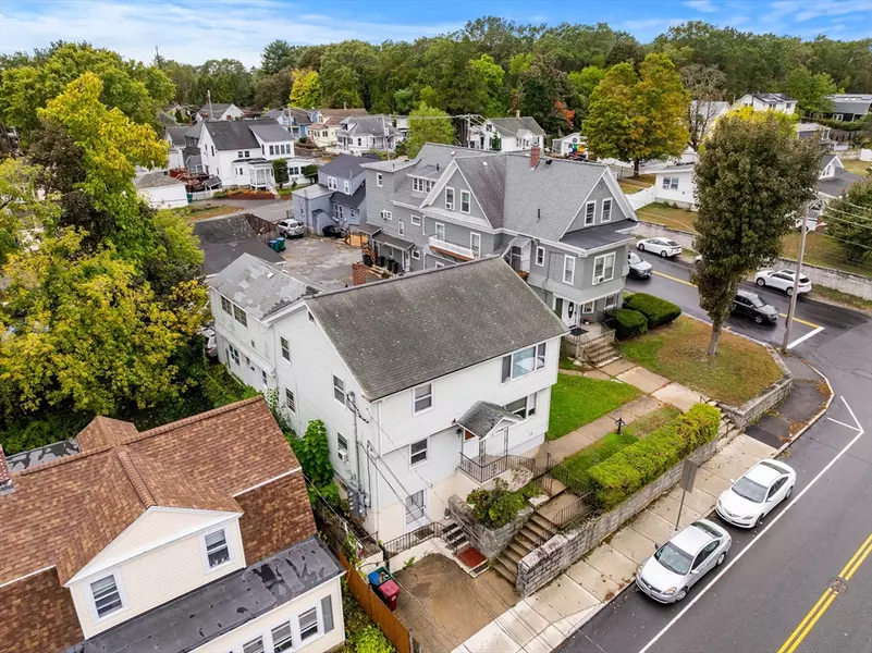 380 University Ave, Lowell, MA 01852