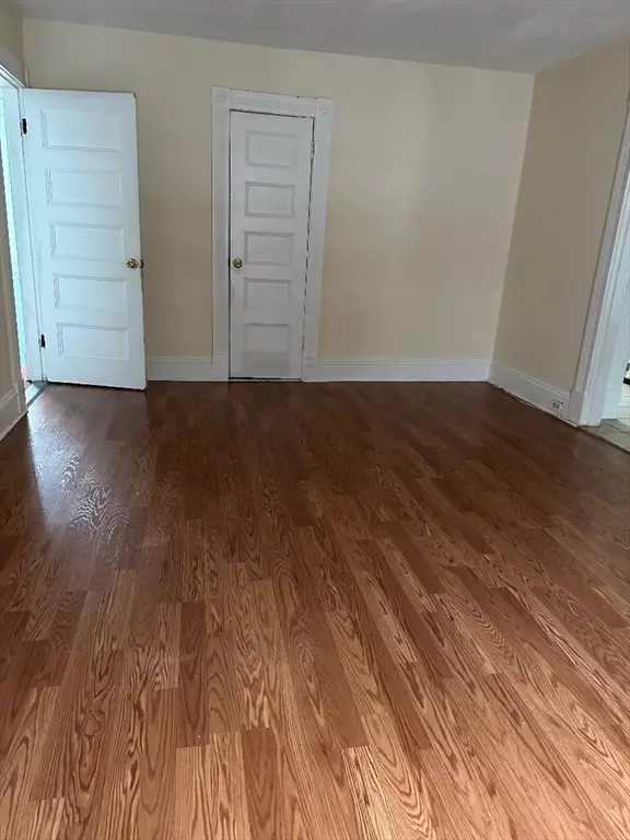 Lowell, MA 01851,76 Canton St #3