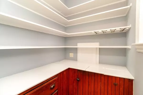 Boston, MA 02130,12 Pond Street #3