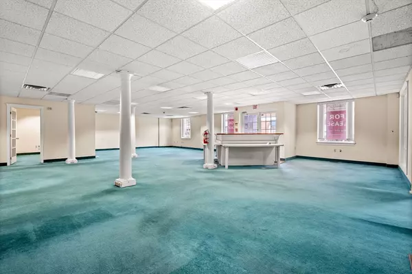 Beverly, MA 01915,306 Cabot