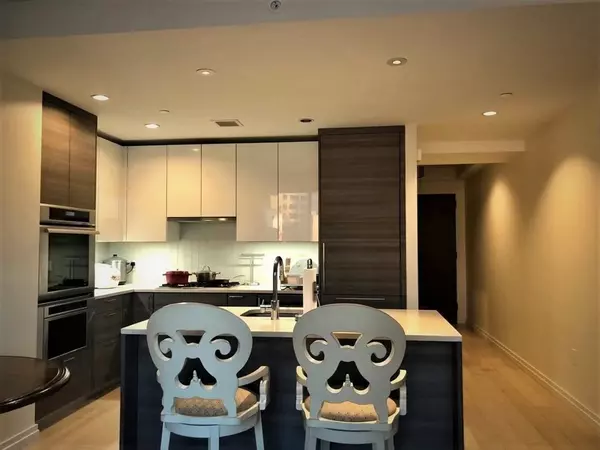 Boston, MA 02110,1 Franklin Street #1205