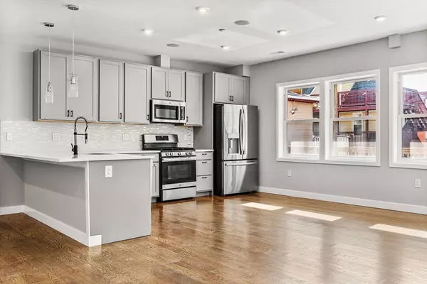 Boston, MA 02121,10 Ruthven Park #2