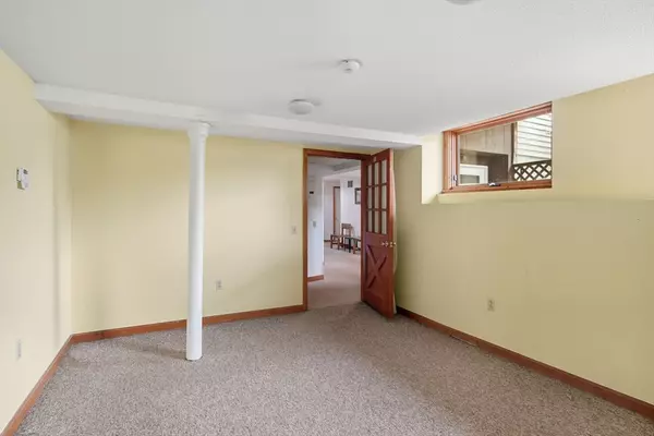 Hatfield, MA 01038,131 Main St #102