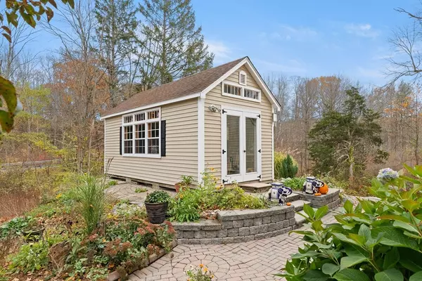 West Newbury, MA 01985,137 Indian Hill St