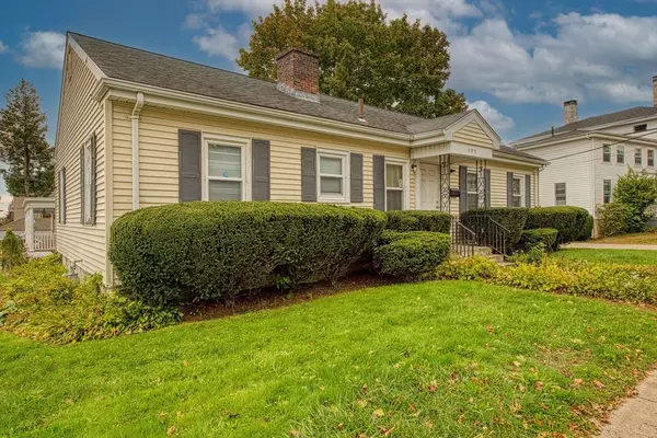 Fall River, MA 02720,499 Maple St