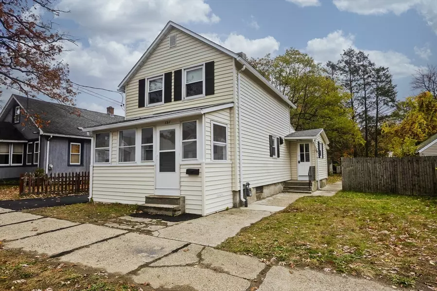 151 Littleton St, Springfield, MA 01104