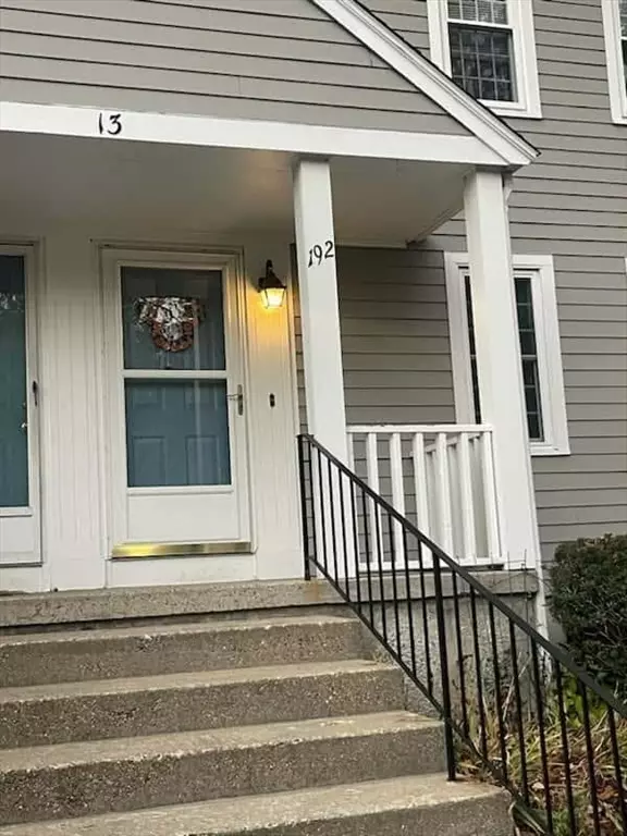 192 Twin Lakes Dr #192, Halifax, MA 02338