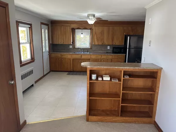 Mansfield, MA 02048,18 Draper Avenue #2