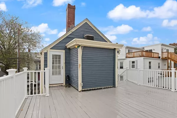 Salem, MA 01970,69 Essex #2