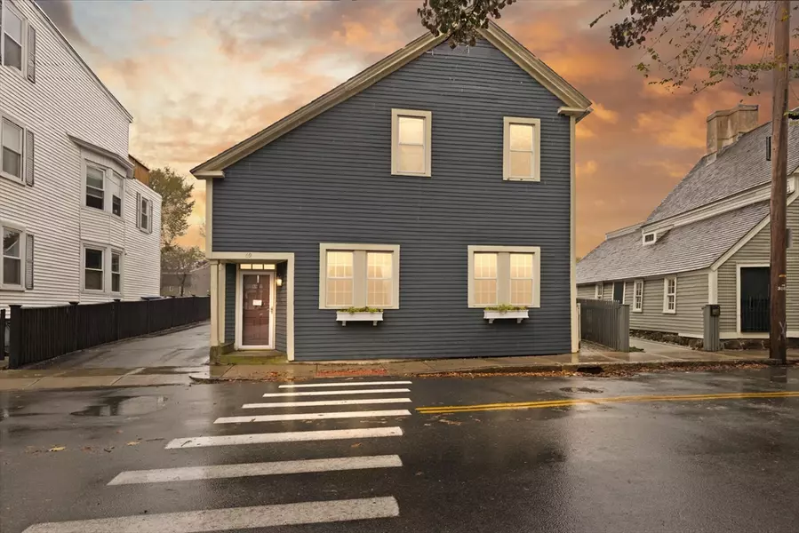 69 Essex #2, Salem, MA 01970