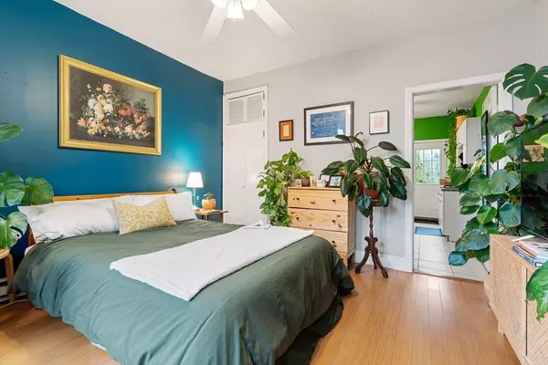 Boston, MA 02127,377 Dorchester St #2