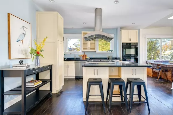 Cambridge, MA 02139,161 Columbia St #3