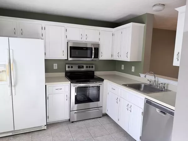 Millis, MA 02054,2 Country Village Way #2