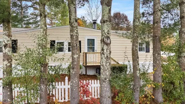 Carver, MA 02330,23 Marks Way