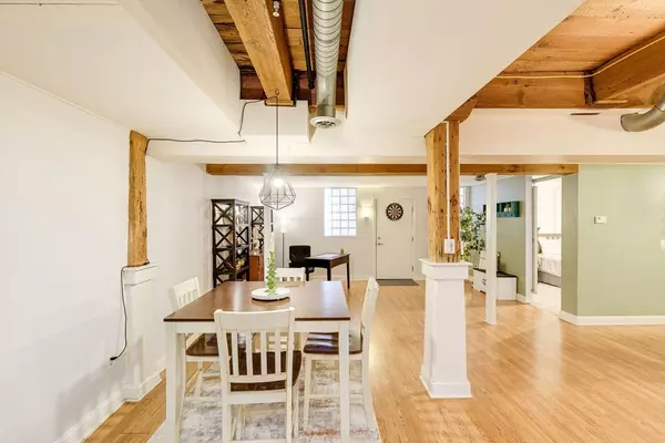 Amesbury, MA 01913,25 Cedar St #3