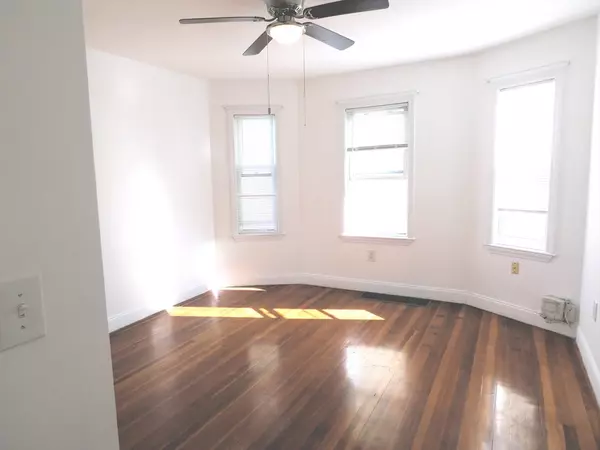 Malden, MA 02148,188-190 Sylvan St